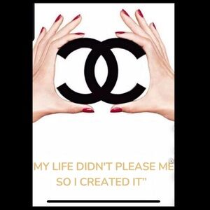 Chic Black Designer Logo